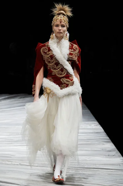 Look 24